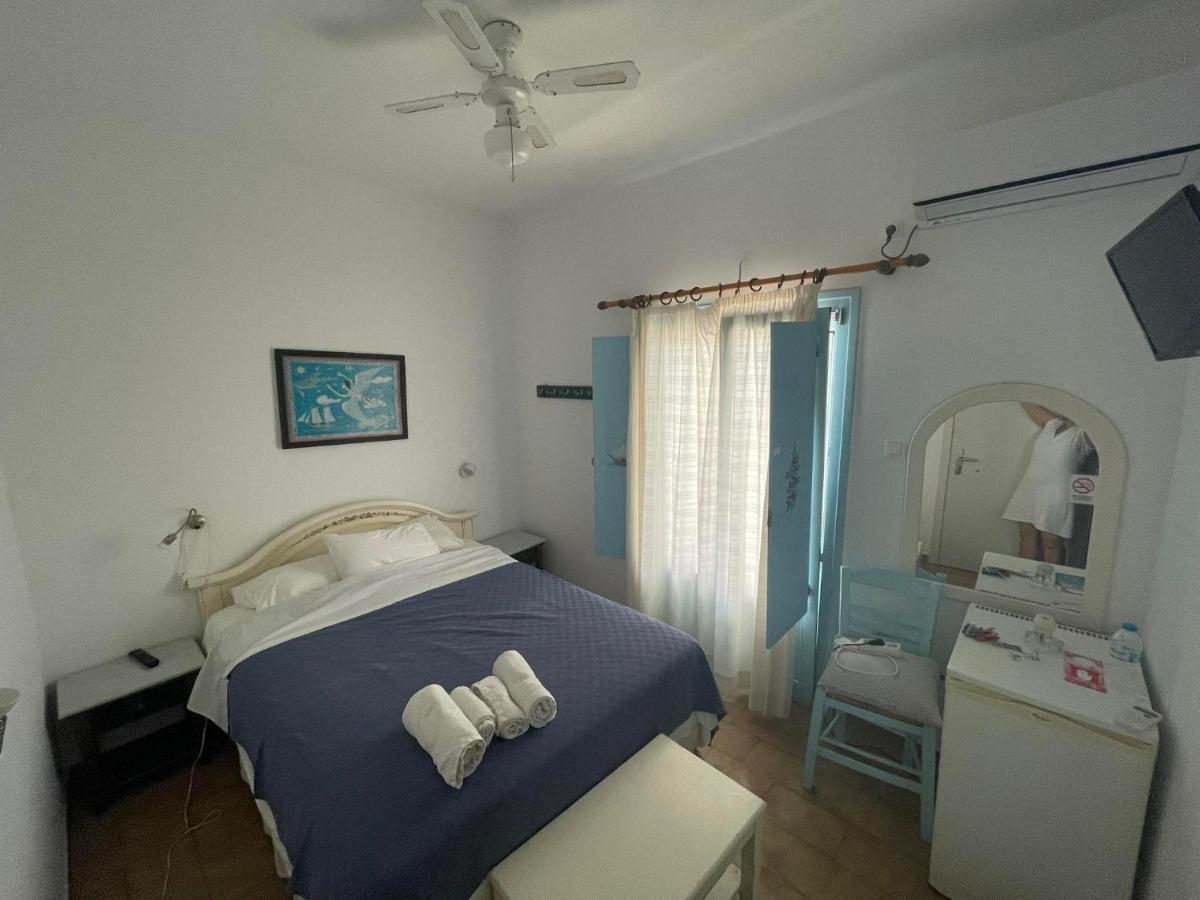 Yannis Maria Rooms Antiparos ภายนอก รูปภาพ